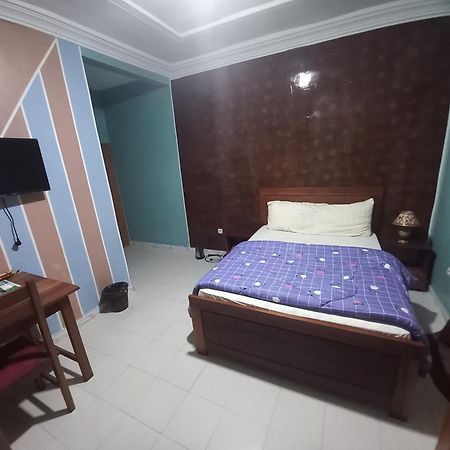 SAM RESIDENCE Jàmm ak Cofeel Saint-Louis Ngoại thất bức ảnh