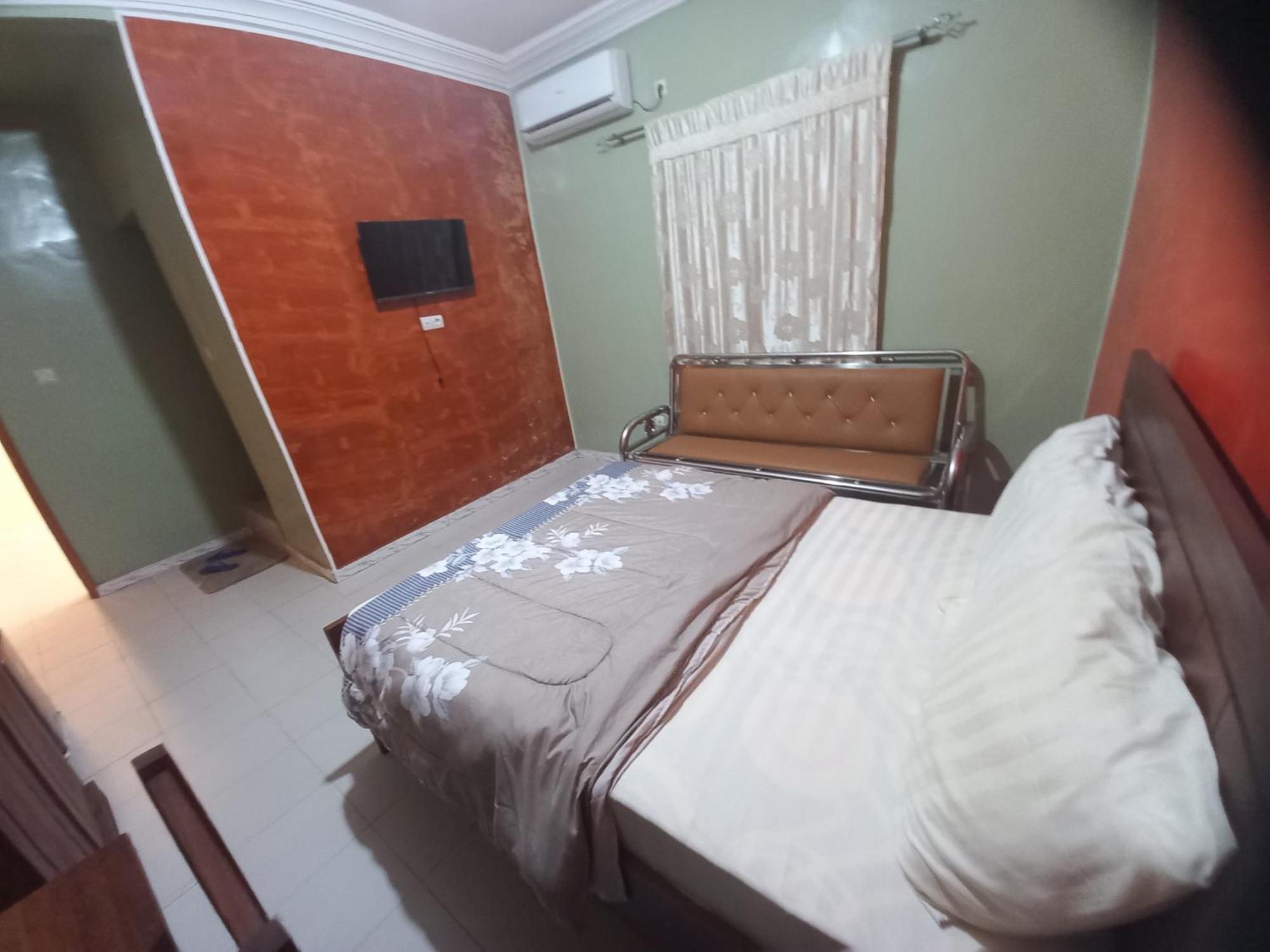 SAM RESIDENCE Jàmm ak Cofeel Saint-Louis Ngoại thất bức ảnh