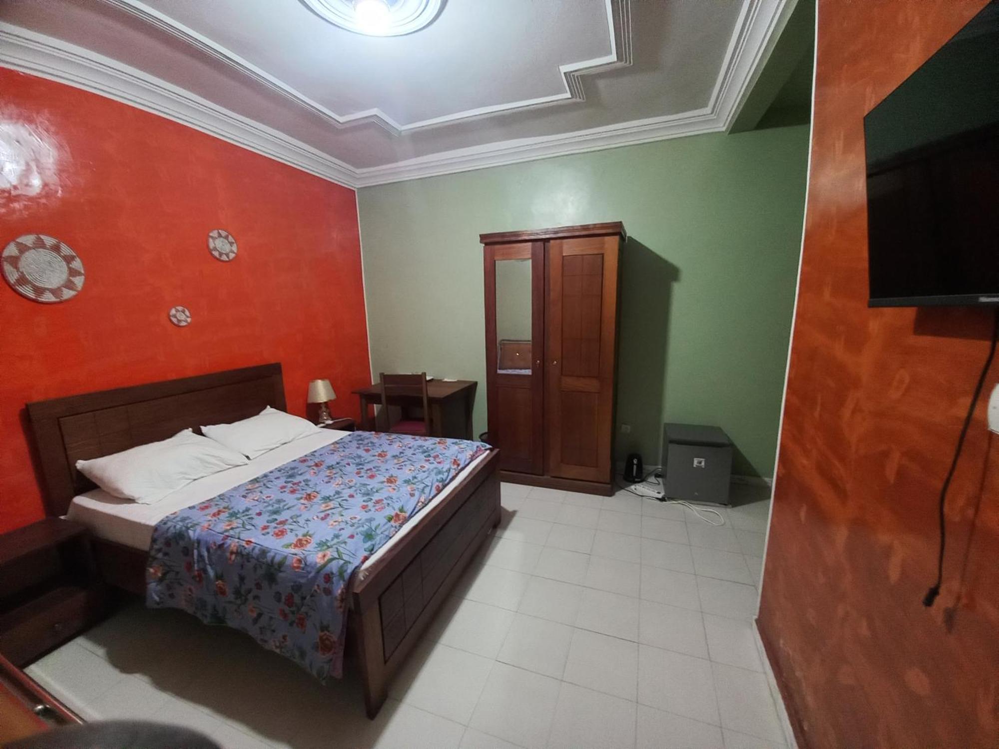 SAM RESIDENCE Jàmm ak Cofeel Saint-Louis Ngoại thất bức ảnh